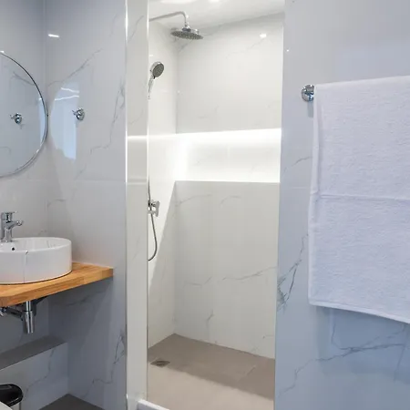 Remvi Apartment *